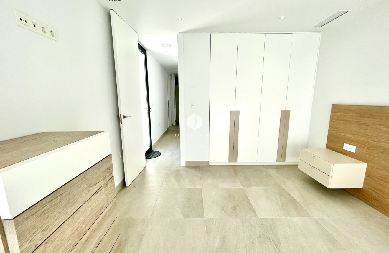 Resale - Villa -
Benijofar - Costa Blanca