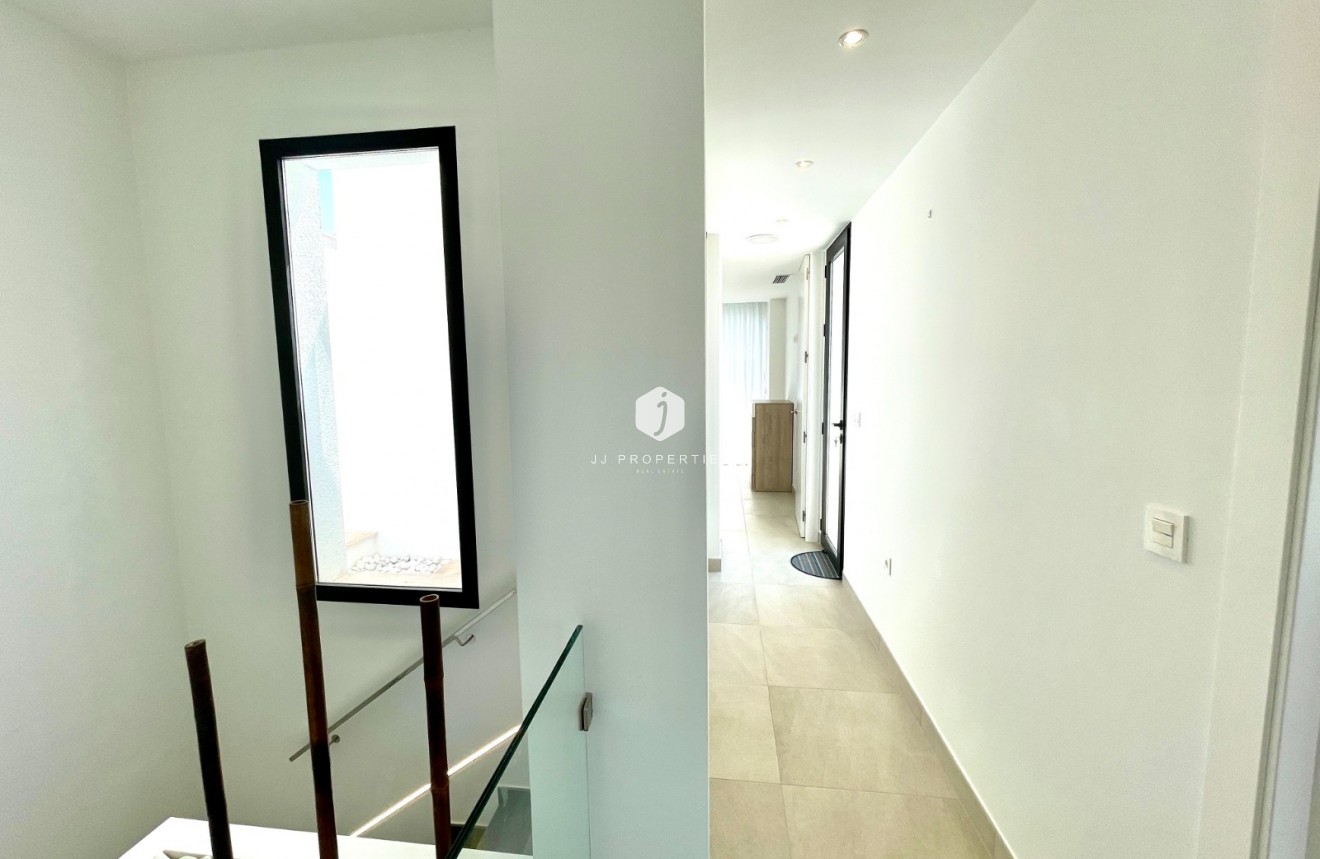 Resale - Villa -
Benijofar - Costa Blanca