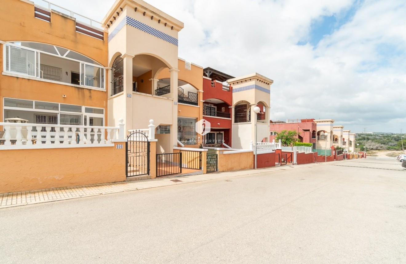 Aus zweiter Hand - Wohnung -
Orihuela Costa - Costa Blanca