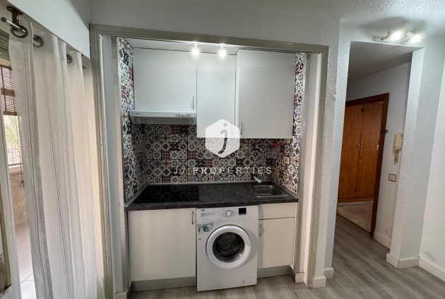 Z drugiej ręki - Mieszkanie w bloku -
Torrevieja - Costa Blanca