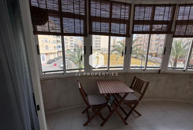 Z drugiej ręki - Mieszkanie w bloku -
Torrevieja - Costa Blanca
