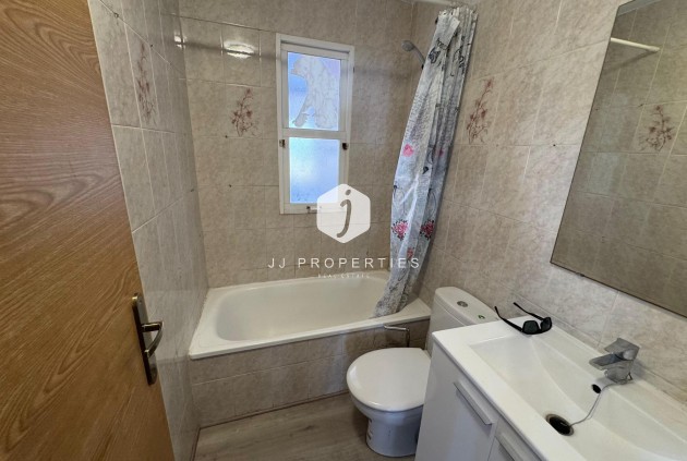 Z drugiej ręki - Mieszkanie w bloku -
Torrevieja - Costa Blanca