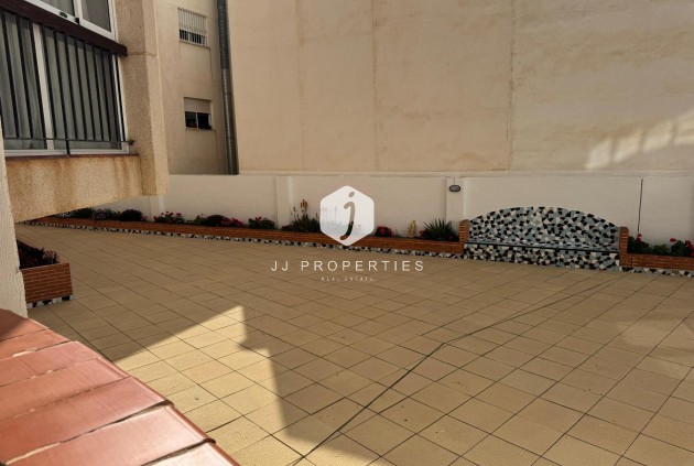 Z drugiej ręki - Mieszkanie w bloku -
Torrevieja - Costa Blanca