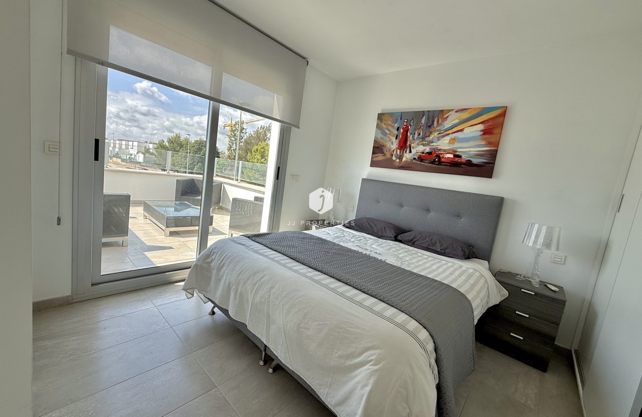 Resale - Villa -
Dolores - Costa Blanca