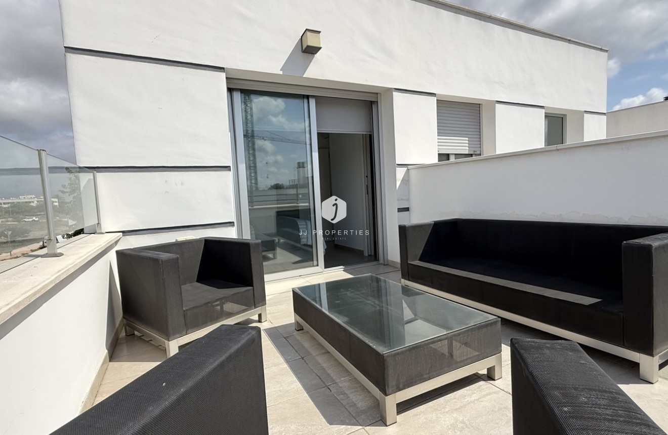 Resale - Villa -
Dolores - Costa Blanca