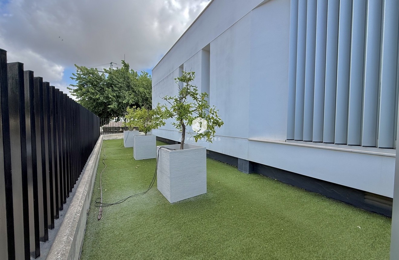 Resale - Villa -
Dolores - Costa Blanca