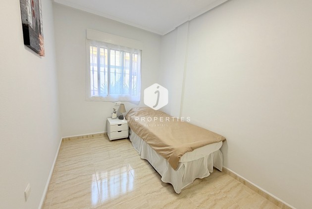 Aus zweiter Hand - Wohnung -
Orihuela Costa - Costa Blanca