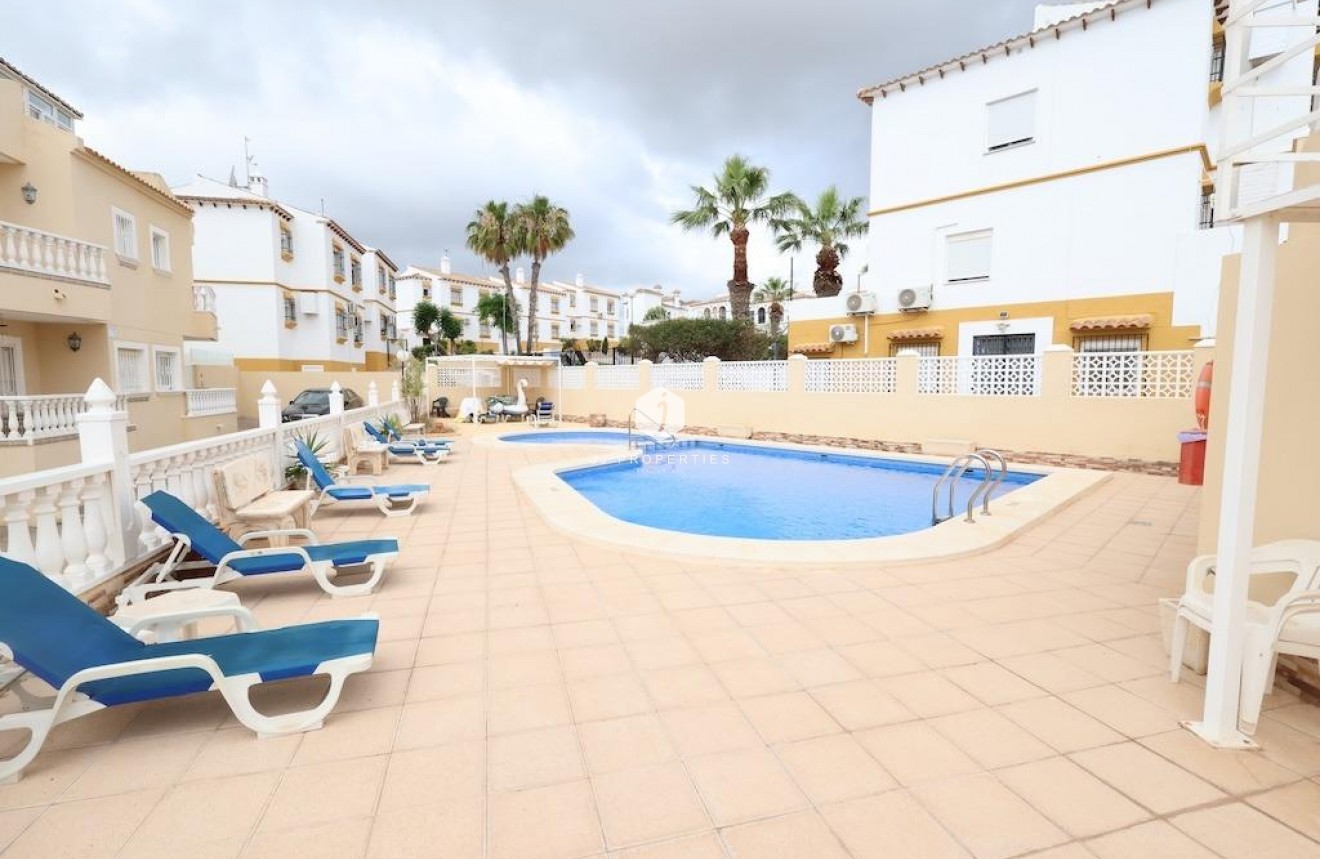 Resale - Villa -
San Miguel de Salinas - Inland
