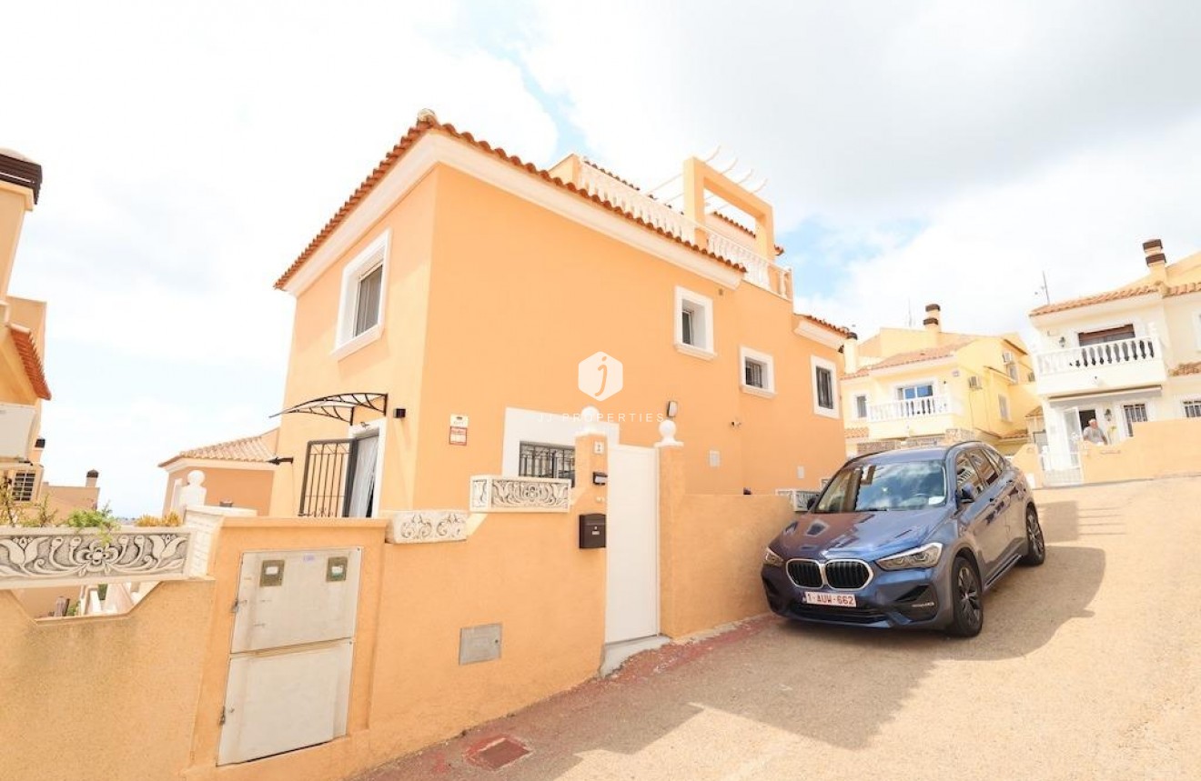 Resale - Villa -
San Miguel de Salinas - Inland