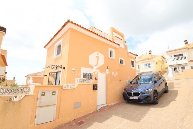 Resale - Villa -
San Miguel de Salinas - Inland