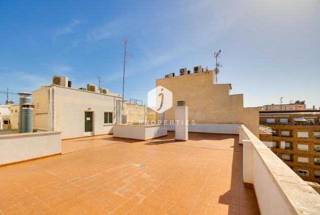 Segunda mano - Ático -
Torrevieja