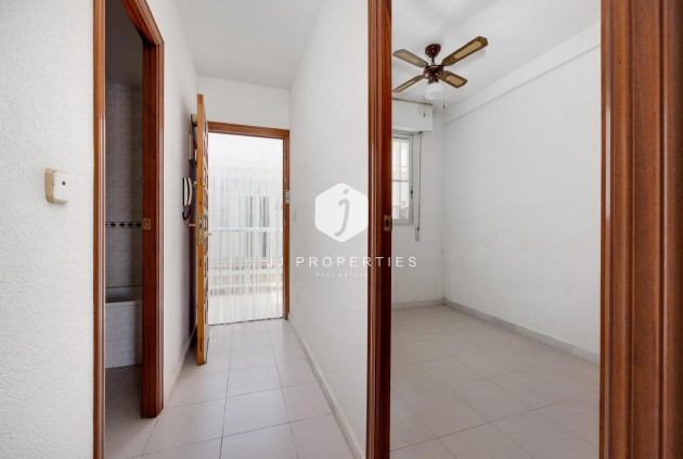 Aus zweiter Hand - Wohnung -
Torrevieja - La Mata Pueblo