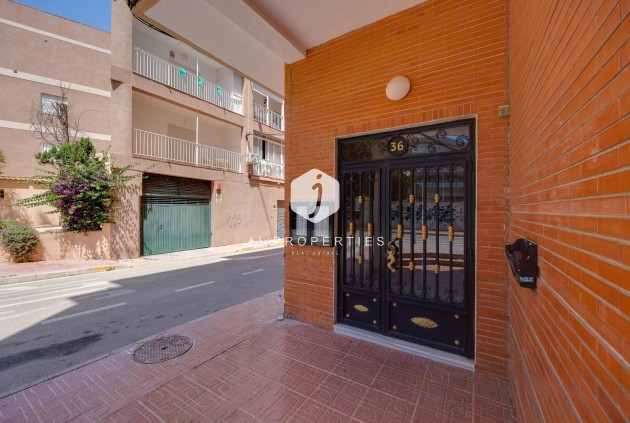 Aus zweiter Hand - Wohnung -
Torrevieja - La Mata Pueblo