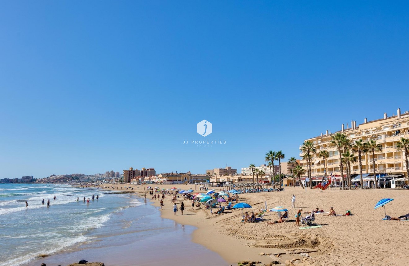 Aus zweiter Hand - Wohnung -
Torrevieja - La Mata Pueblo
