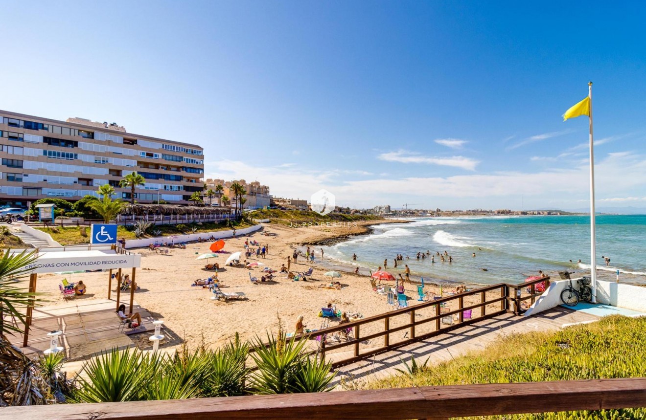 Aus zweiter Hand - Wohnung -
Torrevieja - La Mata Pueblo