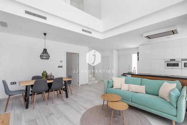 Resale - Villa -
Orihuela Costa - Lomas de Cabo Roig