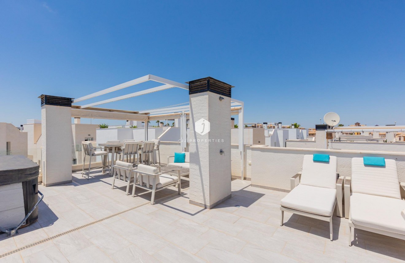 Resale - Villa -
Orihuela Costa - Lomas de Cabo Roig