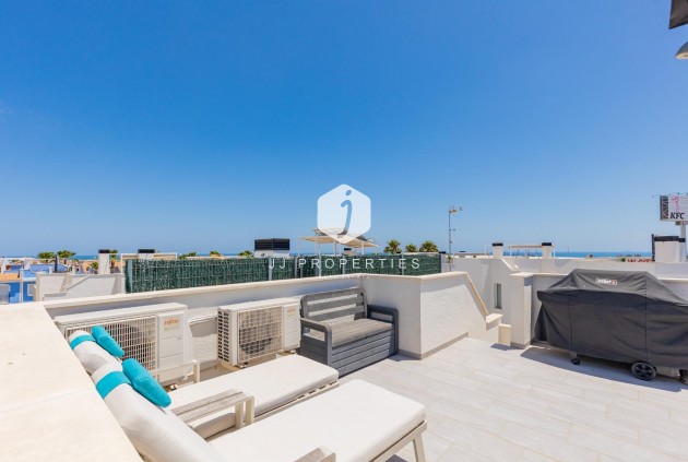 Resale - Villa -
Orihuela Costa - Lomas de Cabo Roig