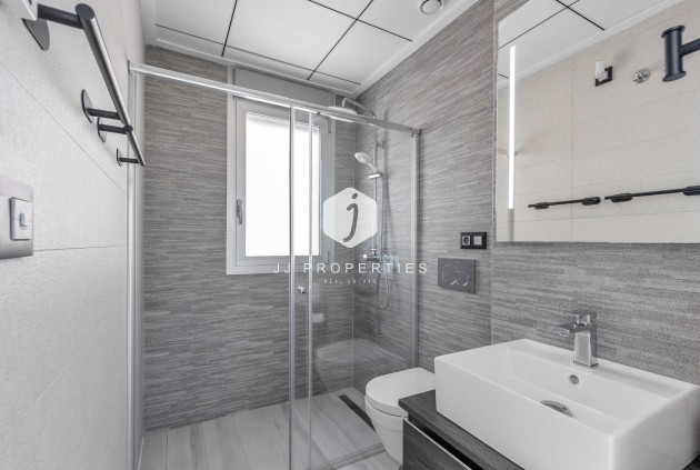 Resale - Villa -
Orihuela Costa - Lomas de Cabo Roig