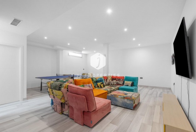 Resale - Villa -
Orihuela Costa - Lomas de Cabo Roig