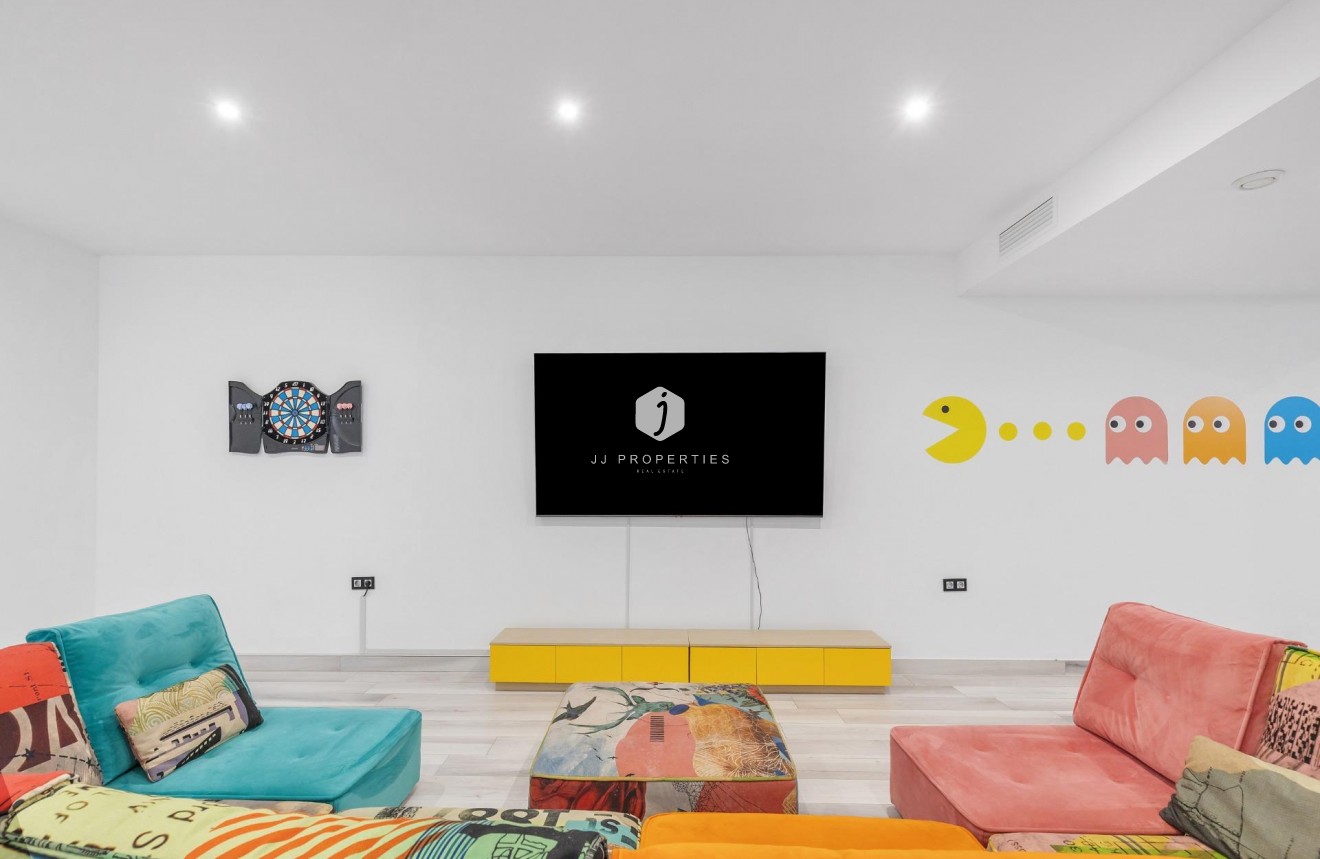 Resale - Villa -
Orihuela Costa - Lomas de Cabo Roig