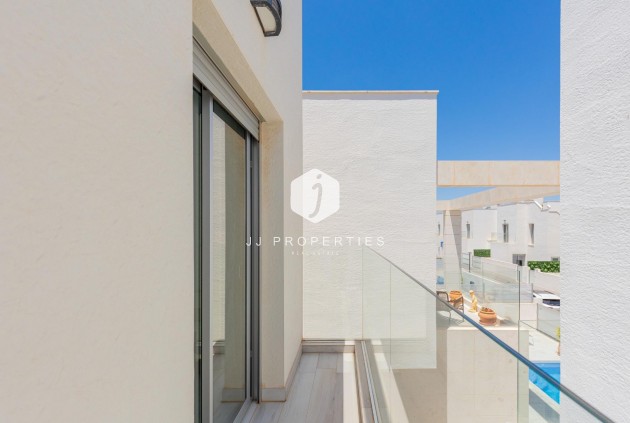 Resale - Villa -
Orihuela Costa - Lomas de Cabo Roig