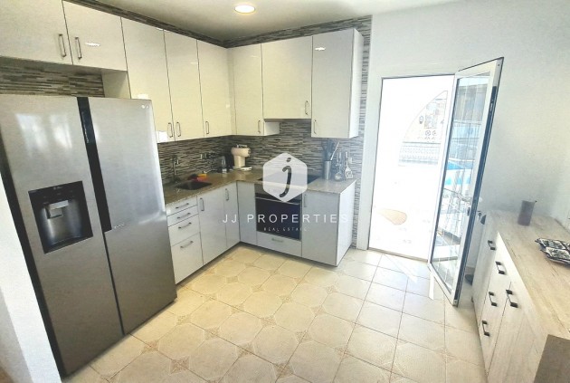 Resale - Villa -
San Miguel de Salinas - Inland