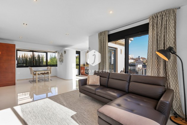 Resale - Villa -
Orihuela Costa - Costa Blanca