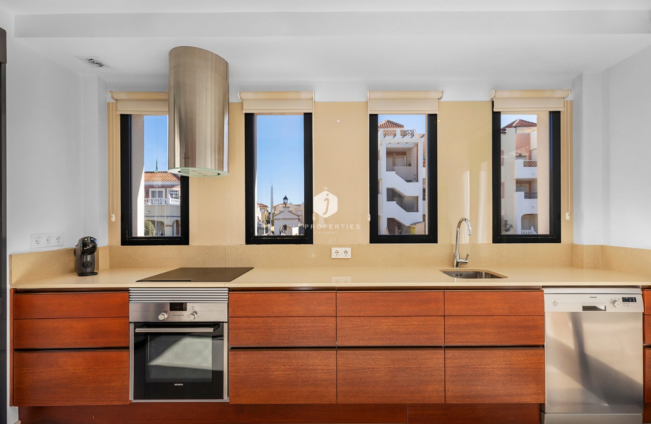 Resale - Villa -
Orihuela Costa - Costa Blanca