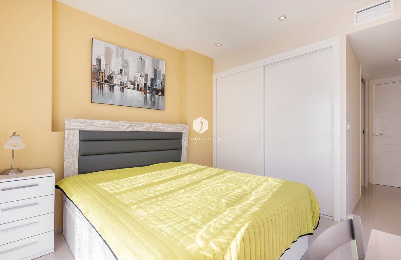 Resale - Villa -
Orihuela Costa - Costa Blanca