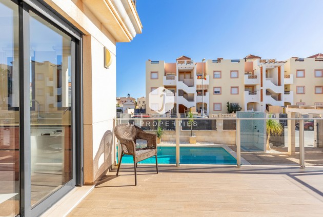 Resale - Villa -
Orihuela Costa - Costa Blanca