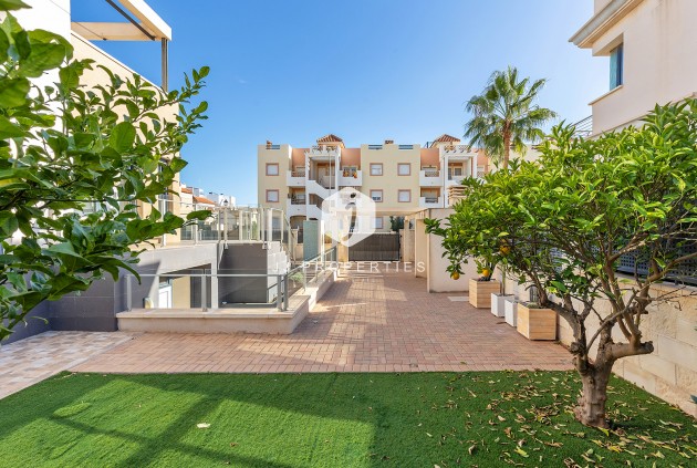 Resale - Villa -
Orihuela Costa - Costa Blanca