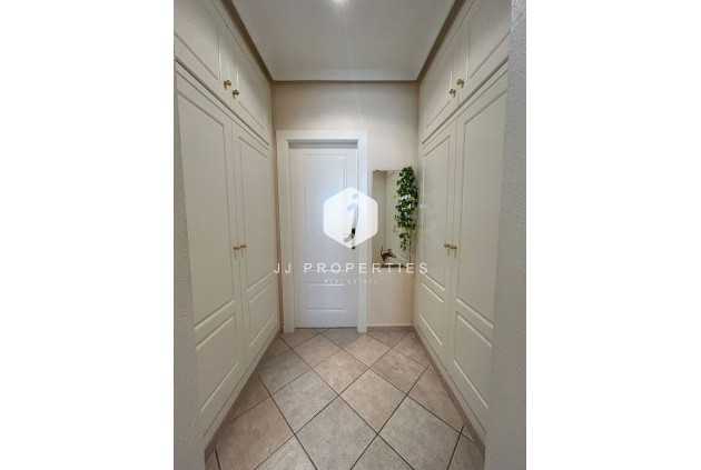 Resale - Villa -
Torrevieja - aguas nuevas