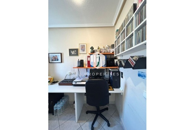 Resale - Villa -
Torrevieja - aguas nuevas