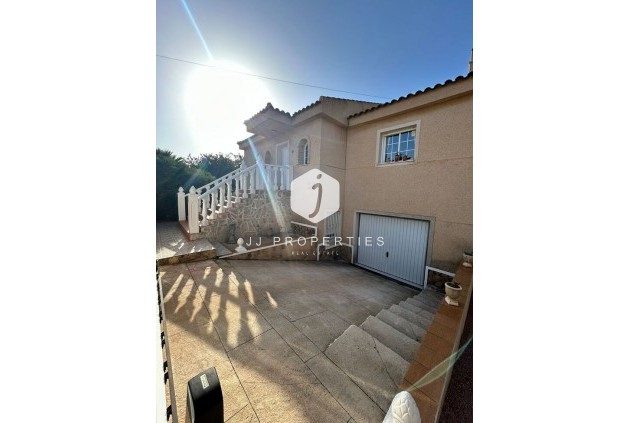 Resale - Villa -
Torrevieja - aguas nuevas