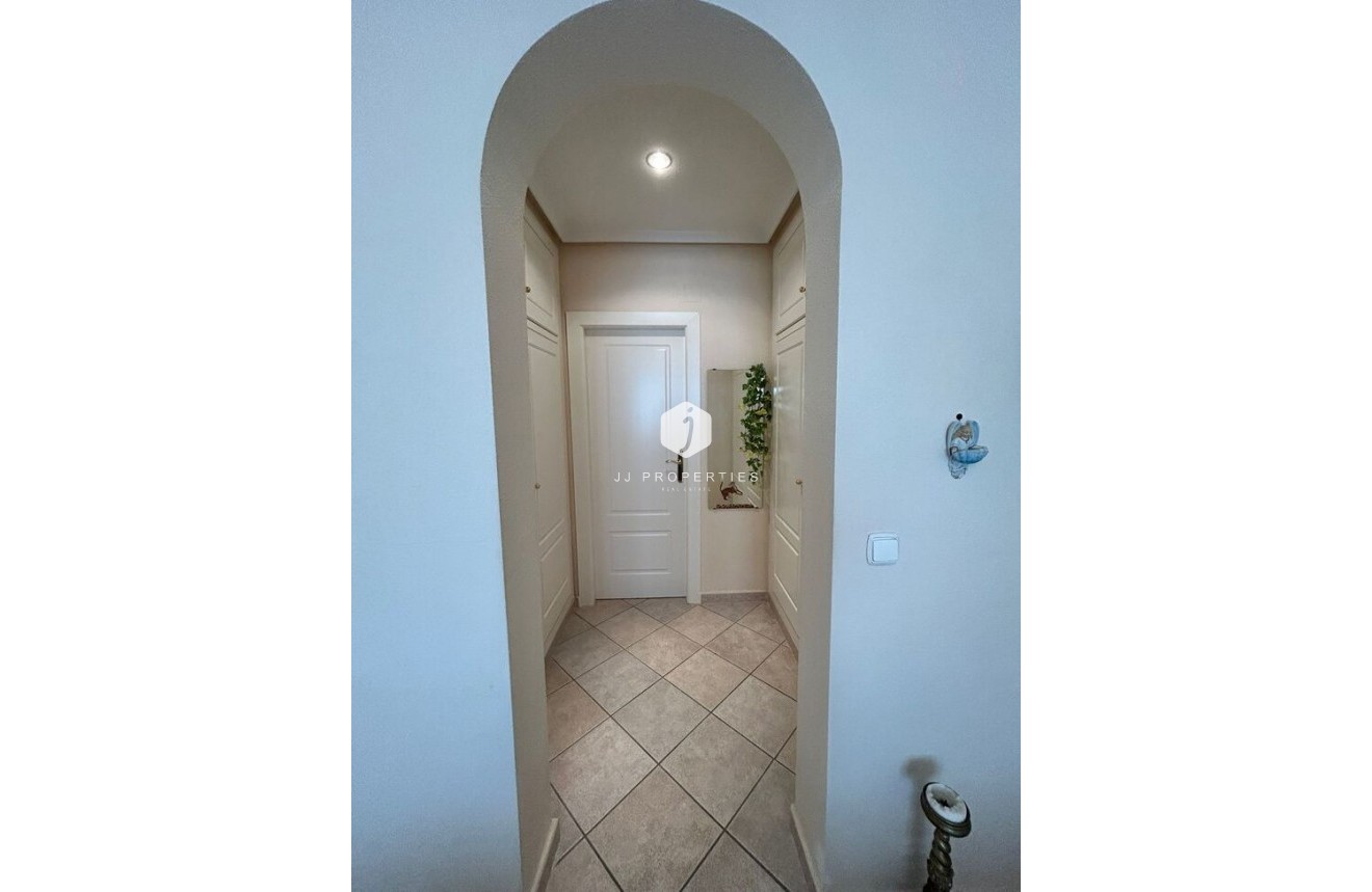 Resale - Villa -
Torrevieja - aguas nuevas