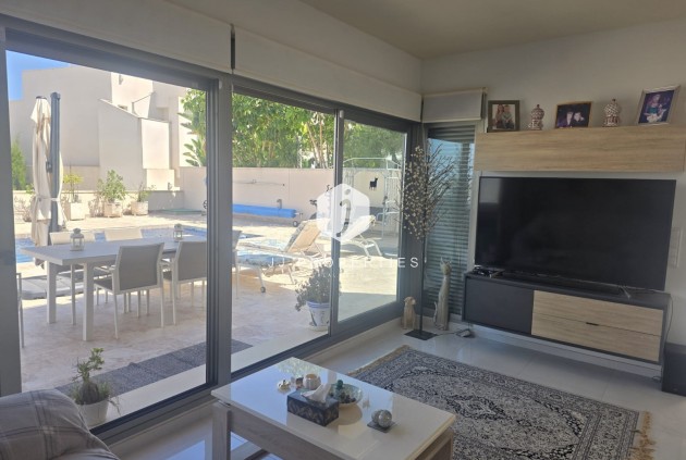 Resale - Villa -
San Miguel de Salinas - Inland