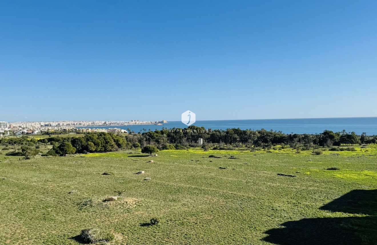 Z drugiej ręki - Daszek -
Punta Prima - Costa Blanca
