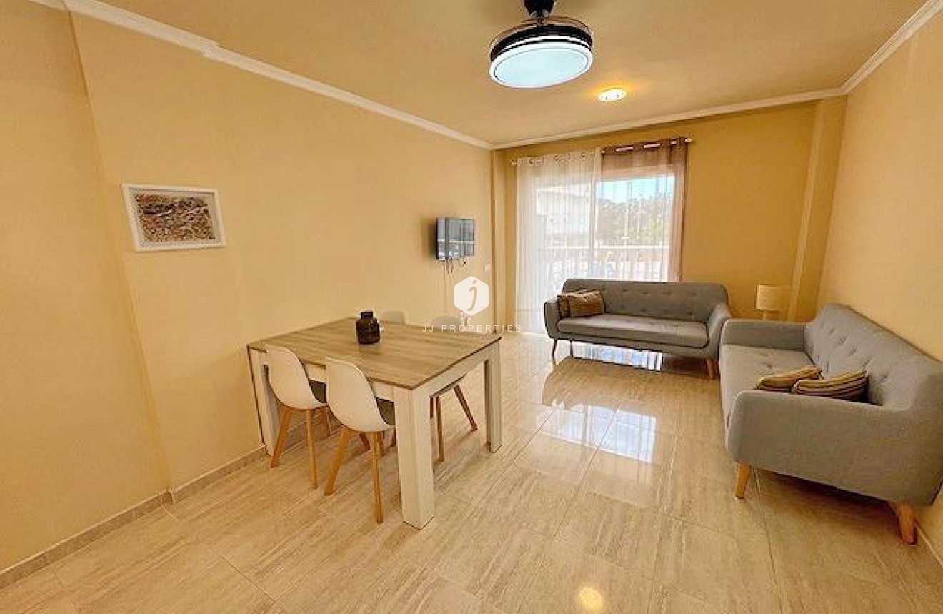 Resale - Apartment / flat -
Guardamar del Segura - puerto deportivo