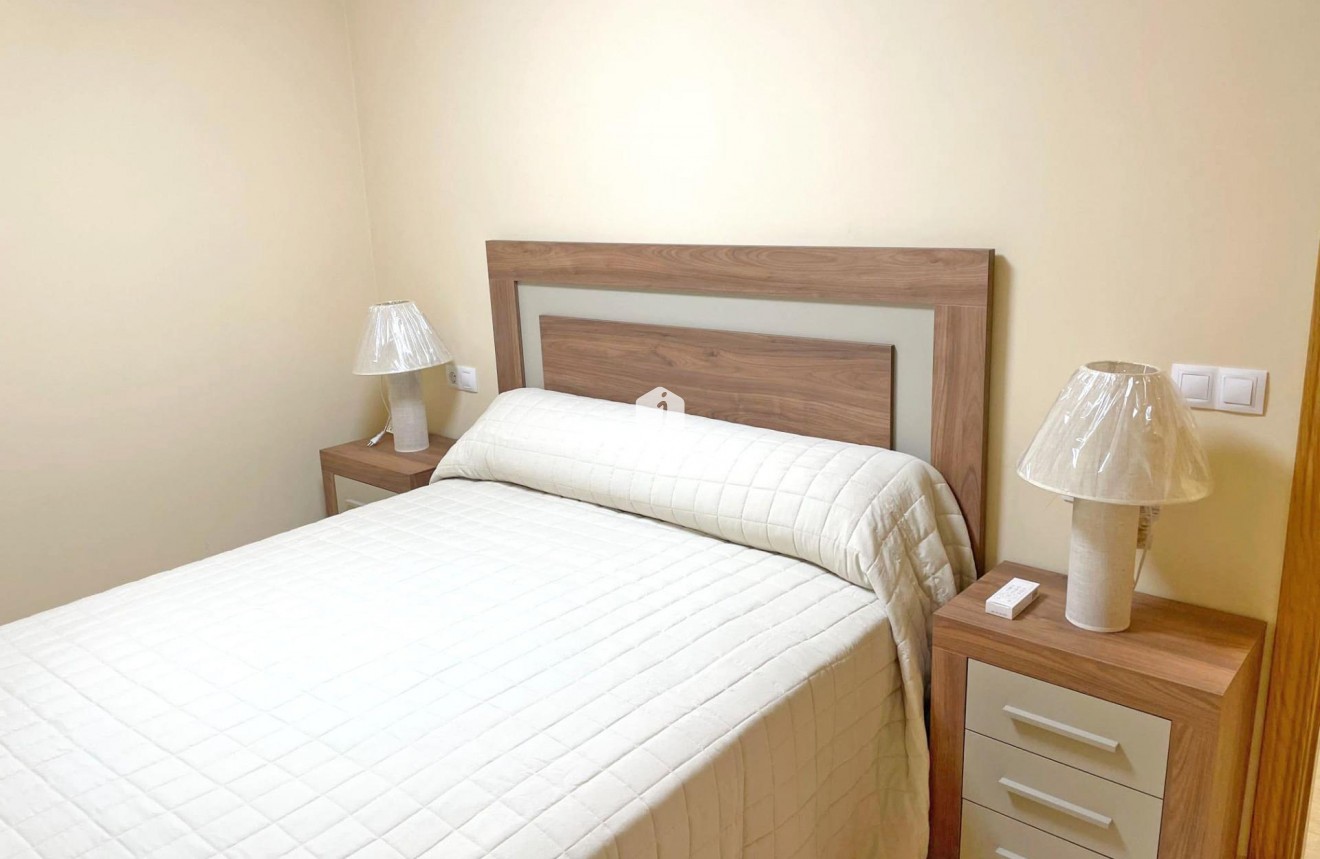Resale - Apartment / flat -
Guardamar del Segura - puerto deportivo