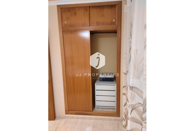 Resale - Apartment / flat -
Guardamar del Segura - puerto deportivo