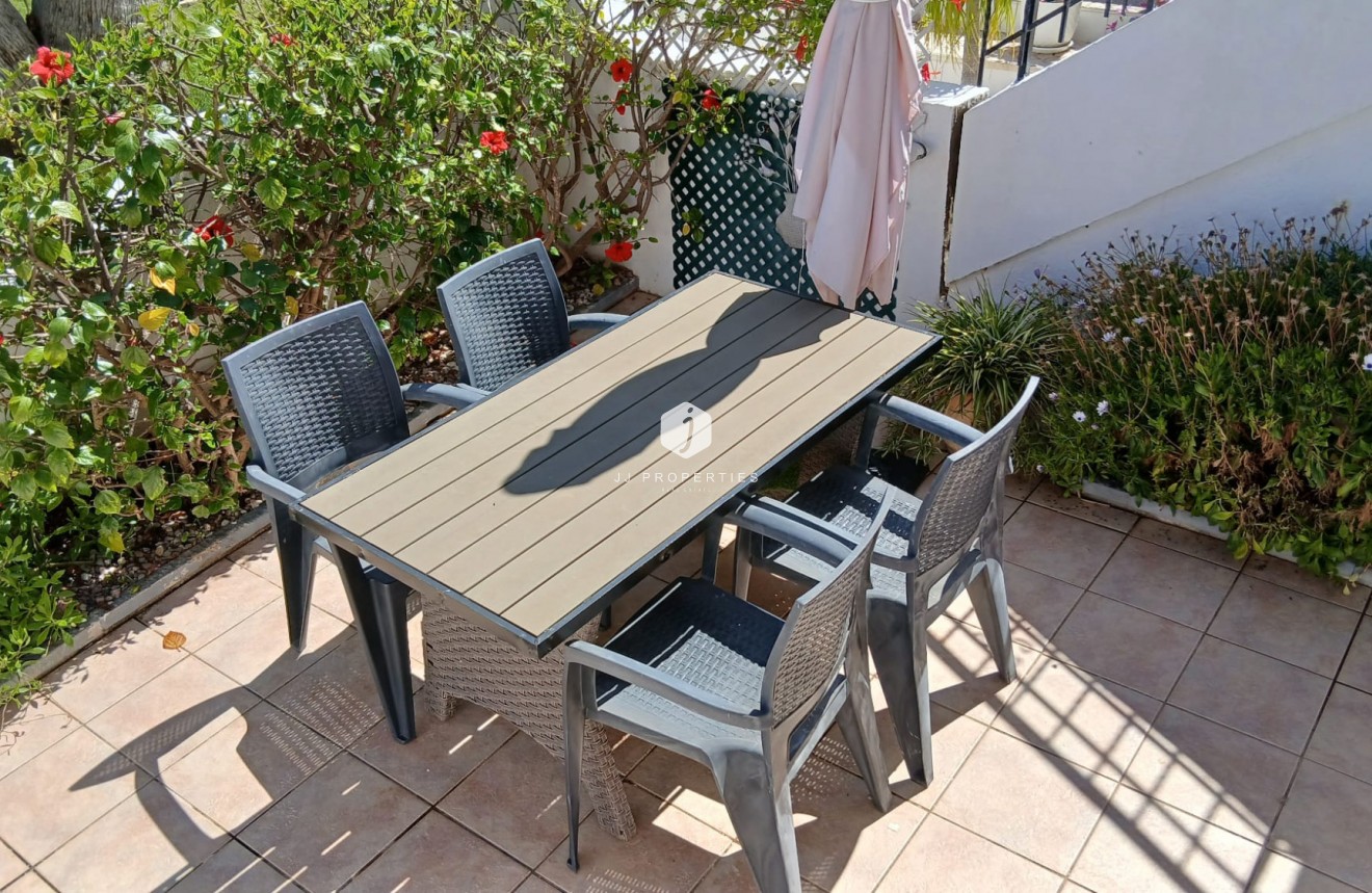 Resale - Chalet -
Orihuela Costa - Costa Blanca