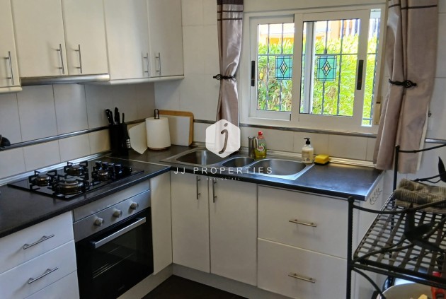 Resale - Chalet -
Orihuela Costa - Costa Blanca