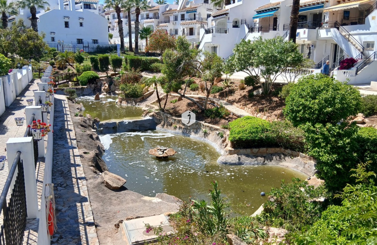 Resale - Chalet -
Orihuela Costa - Costa Blanca