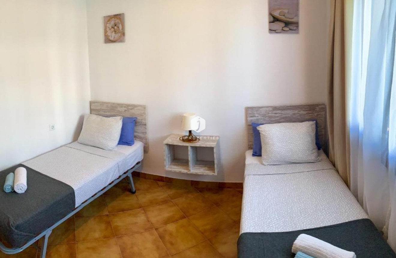 Resale - Apartment / flat -
Orihuela Costa - Costa Blanca