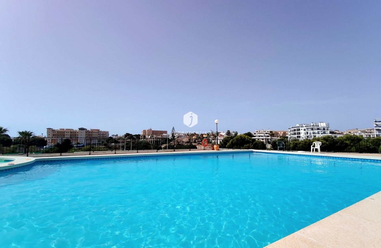 Resale - Apartment / flat -
La Zenia - Costa Blanca