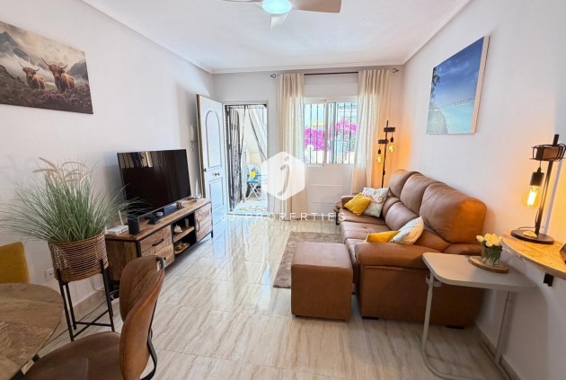 Resale - Chalet -
Orihuela Costa - Los Dolses