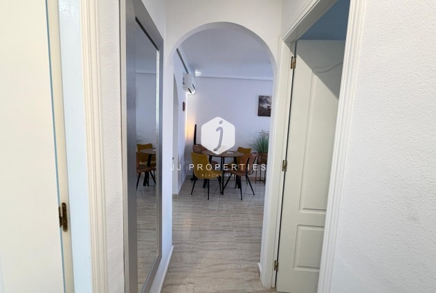 Resale - Chalet -
Orihuela Costa - Los Dolses