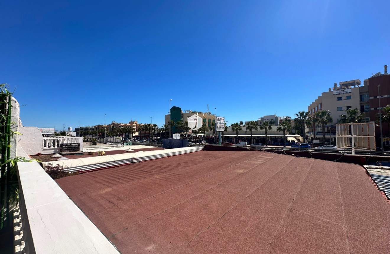 Resale - Bungalow -
Orihuela Costa - Costa Blanca