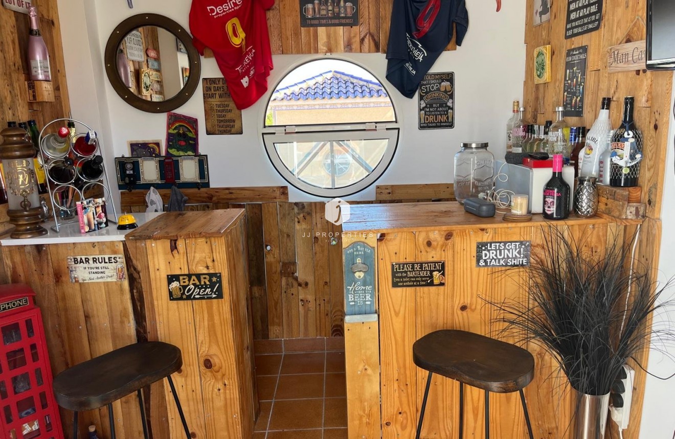 Resale - Chalet -
Orihuela Costa - Costa Blanca